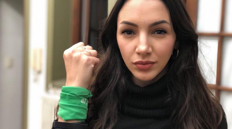 Thelma Fardin fue dada de alta